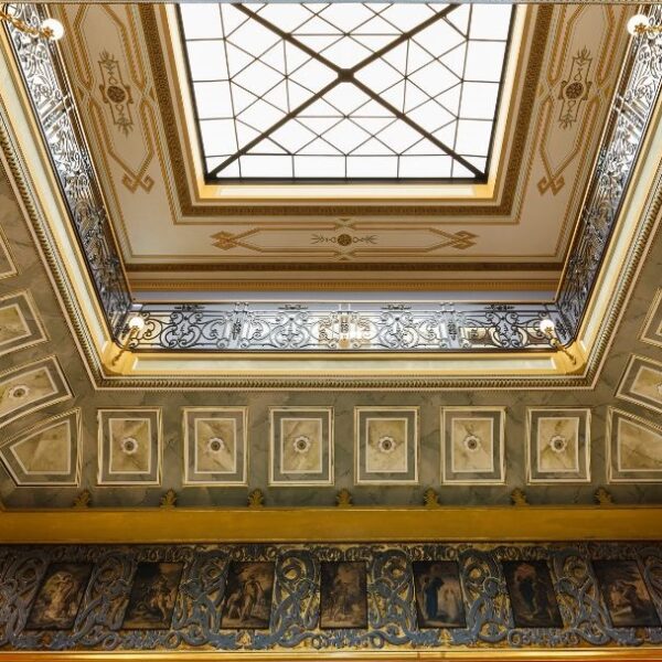 Empore mit Lichtschacht von Haus Wahnfried. Von untenh nach oben fotografiert