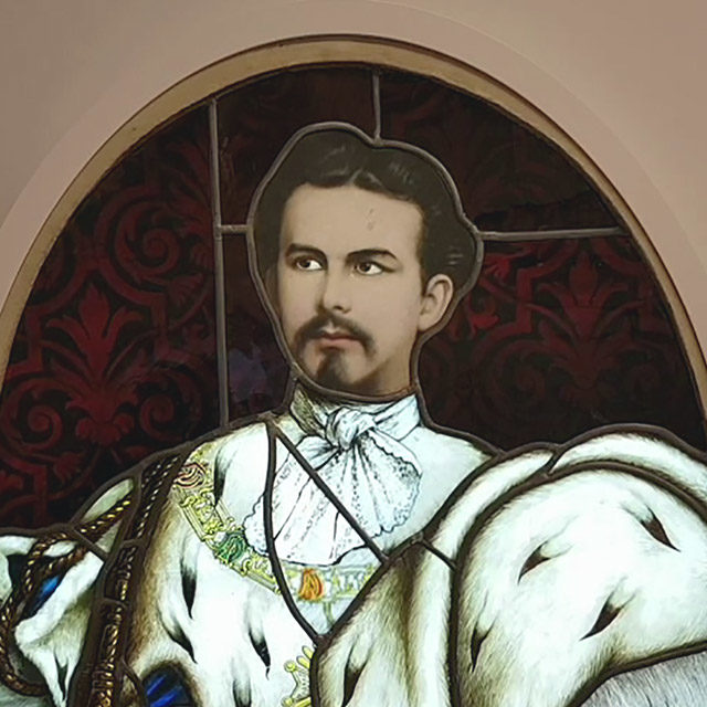 Foto: Glasfenster mit Porträt Ludwigs II. in Haus Wahnfried